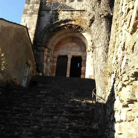 Tatil Evi Maison Ensoleillee, Terrain Arbore, Aubenas