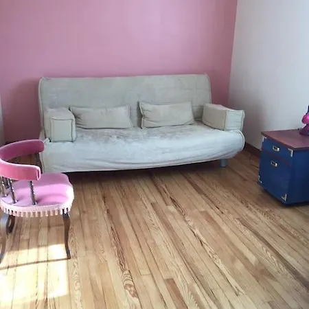 Maison Ensoleillee, Terrain Arbore, Hébergement de vacances Aubenas