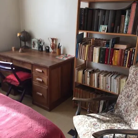 Maison Ensoleillee, Terrain Arbore, Tatil Evi